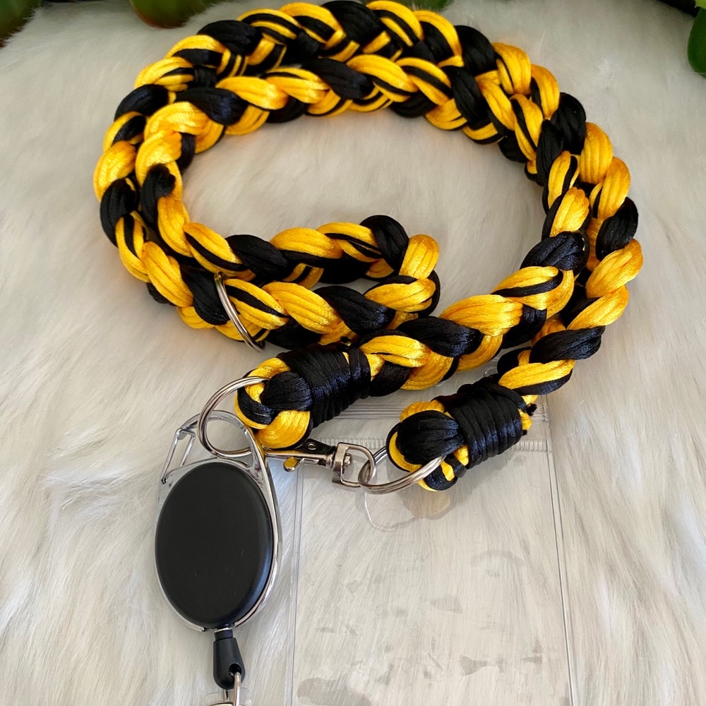 Handmade Lanyard (bumblebee)